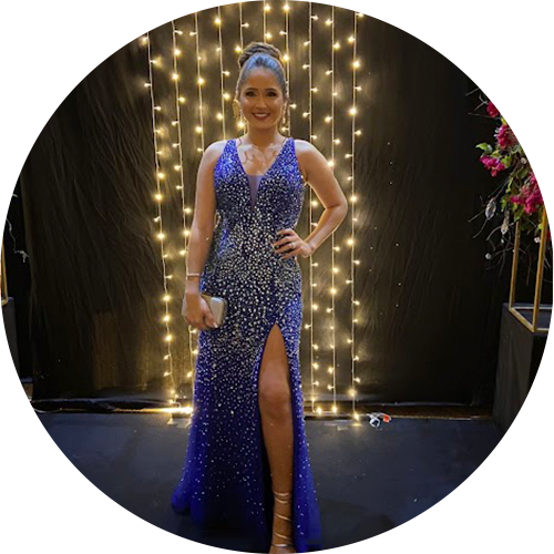 Atendimento impecável, vestidos perfeitos!!! Imensamente feliz com tudo, desde o início do atendimento quando ainda não sabia o que queria até o dia de finalmente utilizar o vestido. Muito obrigada, meninas!!! Indicarei sempre, espero voltar na loja mais vezes ✨
