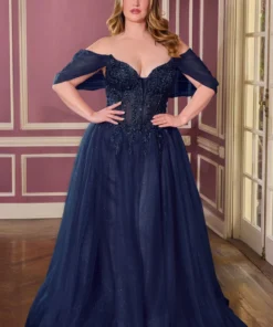 Vestido Corpete Fluido e Pedraria- Plus